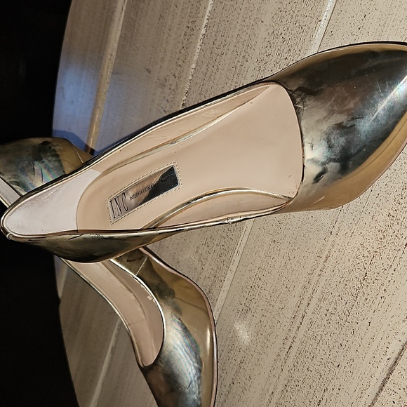 Shoes - Picture 3 of 6